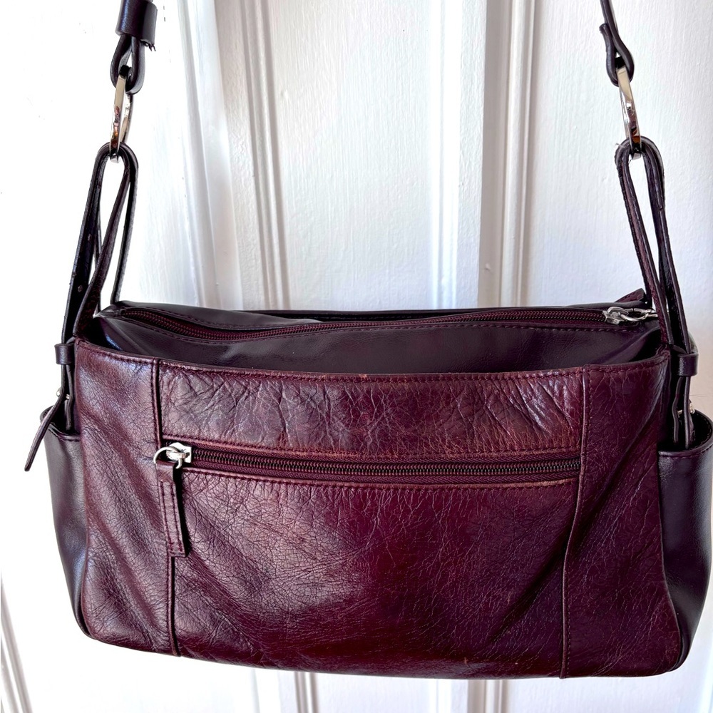 Aurielle Classic Chocolate Brown Leather Baguette Shoulder Buckle Bag